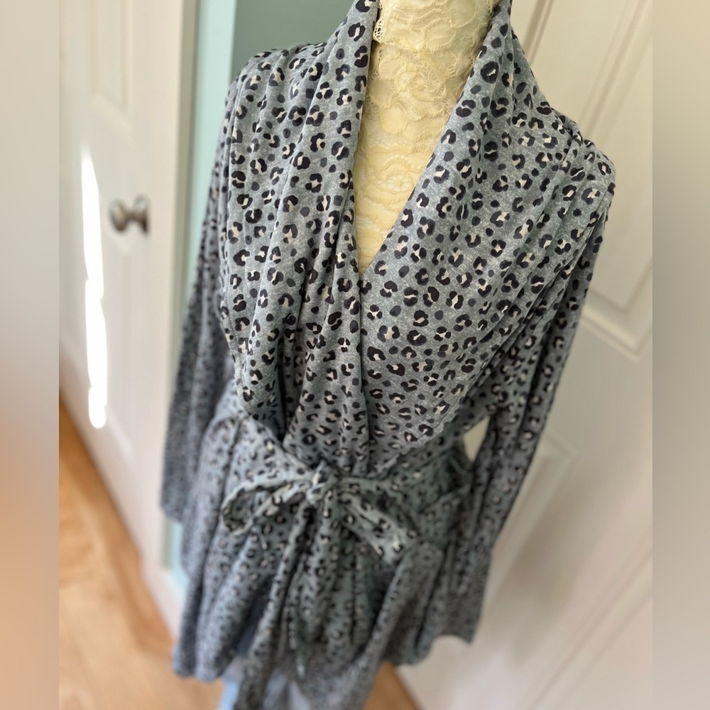 The SOFTEST PAJAMAS EVER!! Pastel teal and black leopard print robe